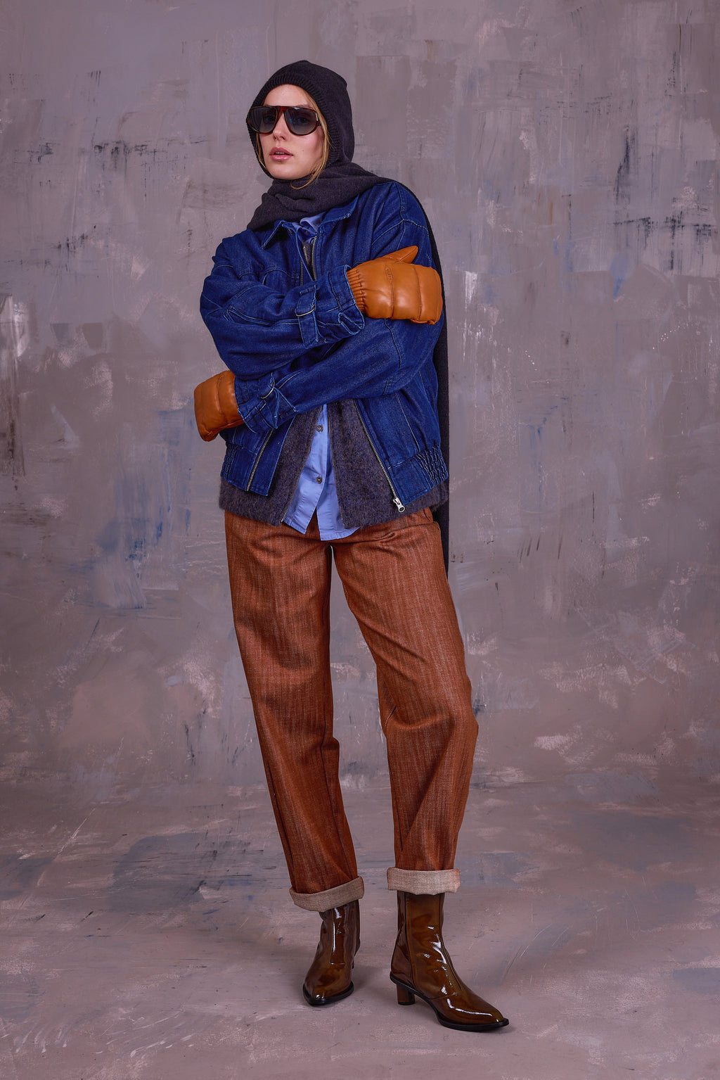 Gerlynn zwarte sjaal met kap