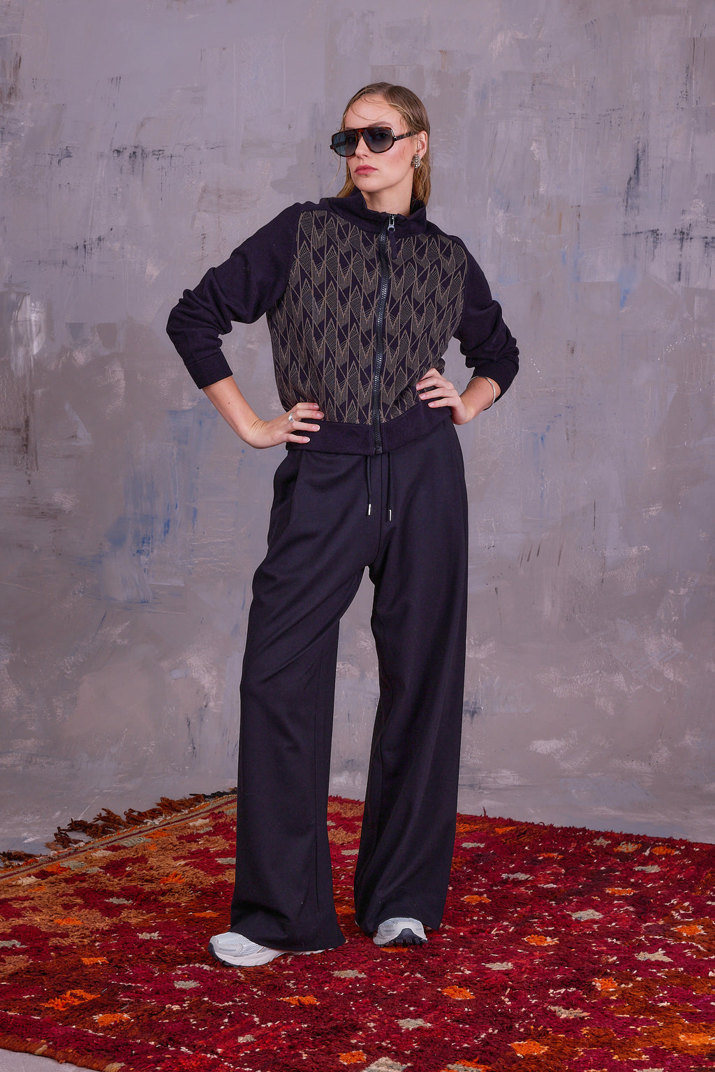 Geano trousers in black