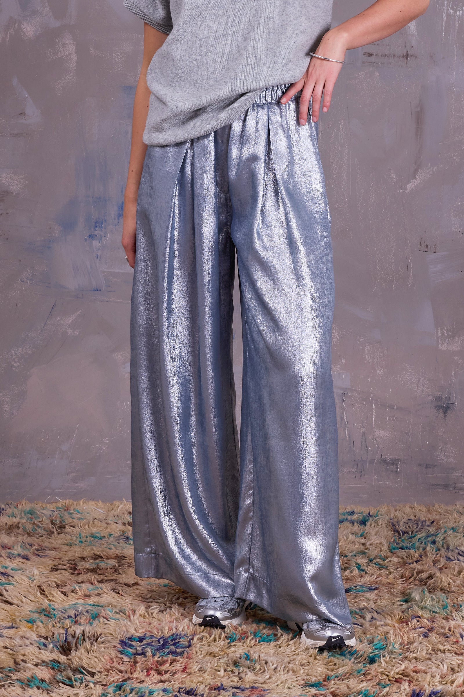 Freddy trousers in shiny silver