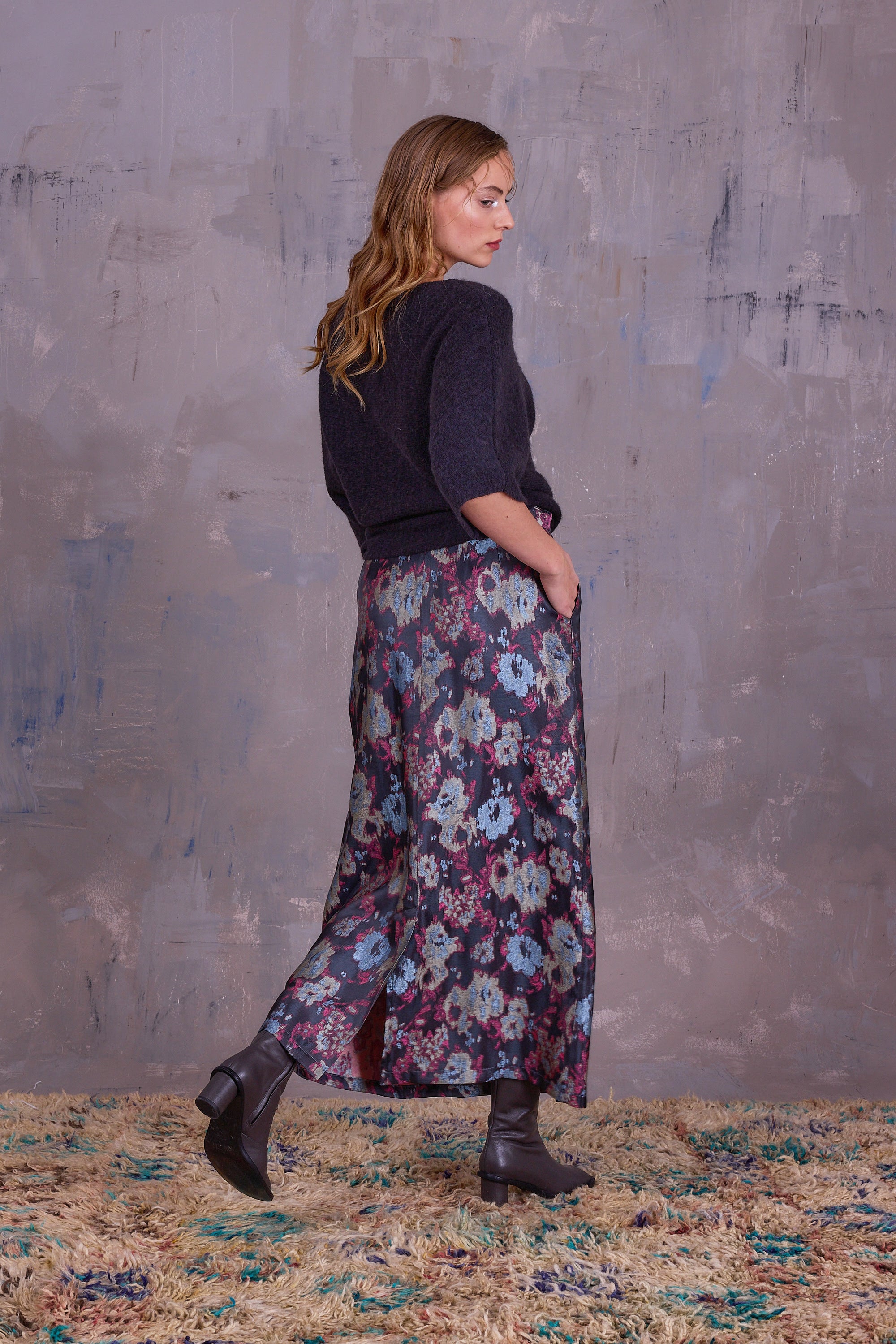 Emmanuel rok in pink blue jacquard