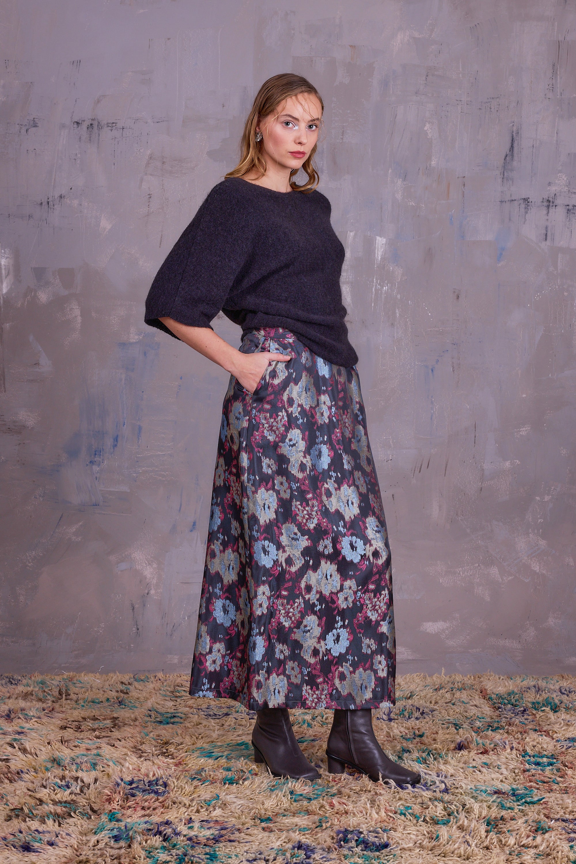 Emmanuel rok in pink blue jacquard