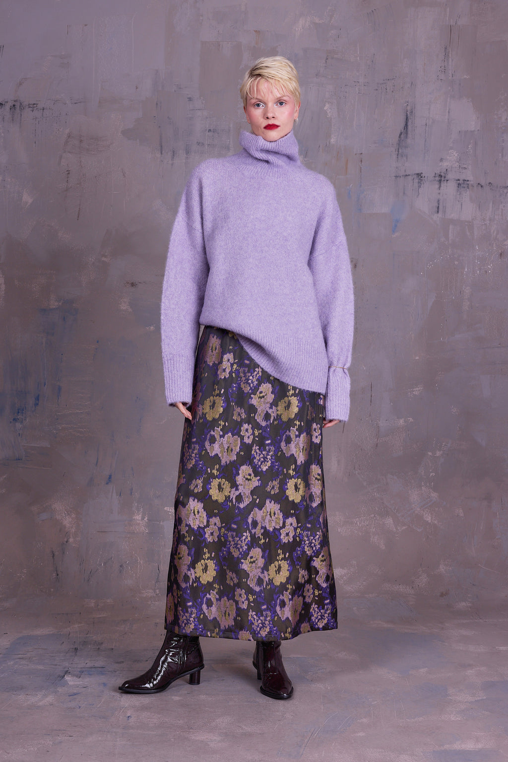 Emmanuel rok in violet blossom jacquard