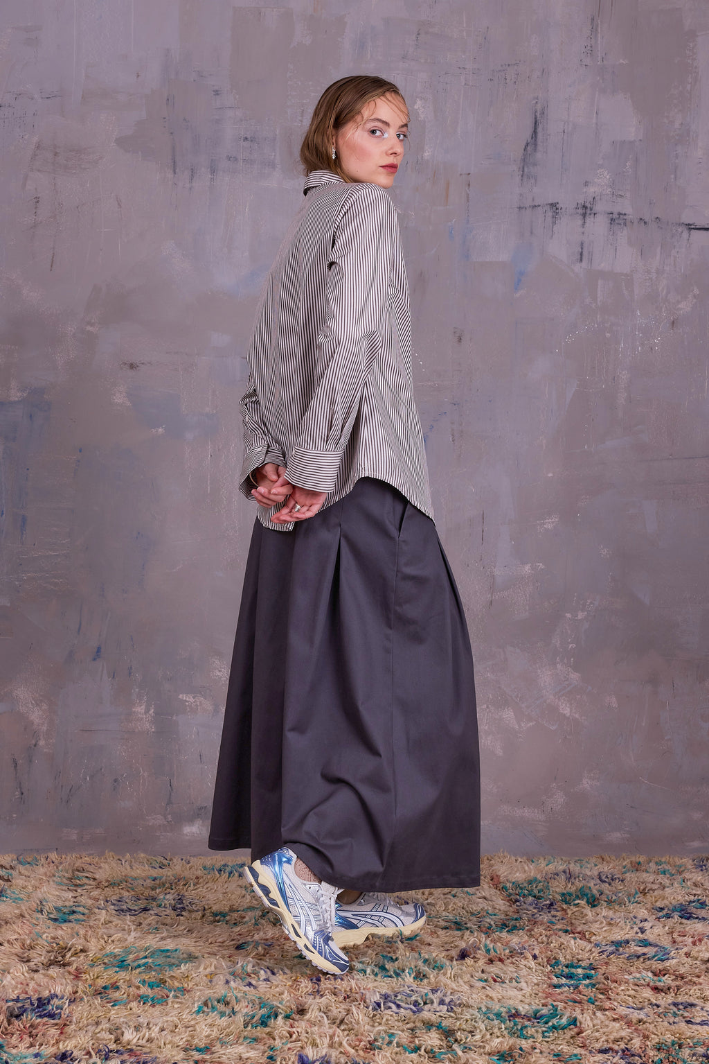 Fieke rok in charcoal