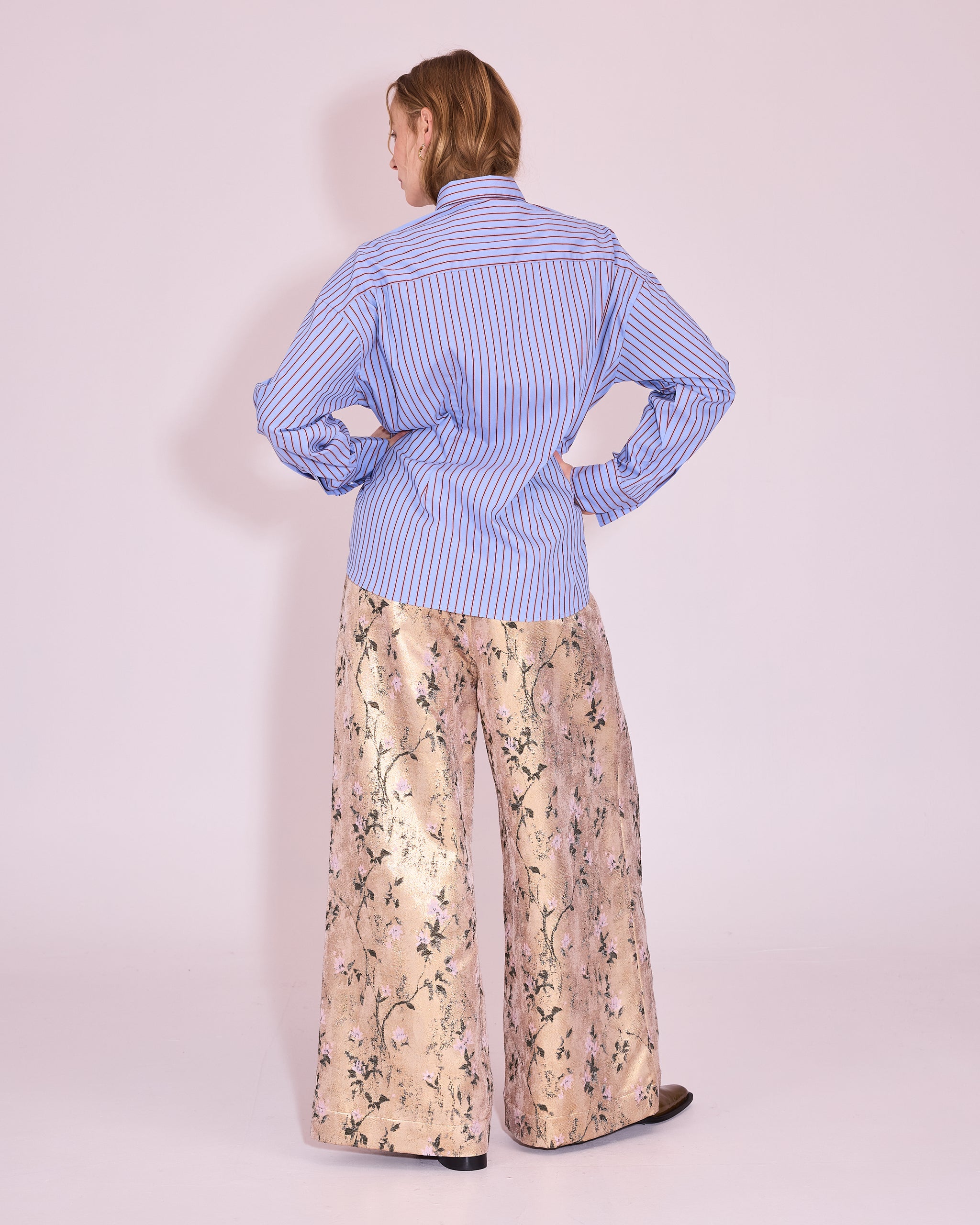 Gia blouse in cornflower blue / red stripes