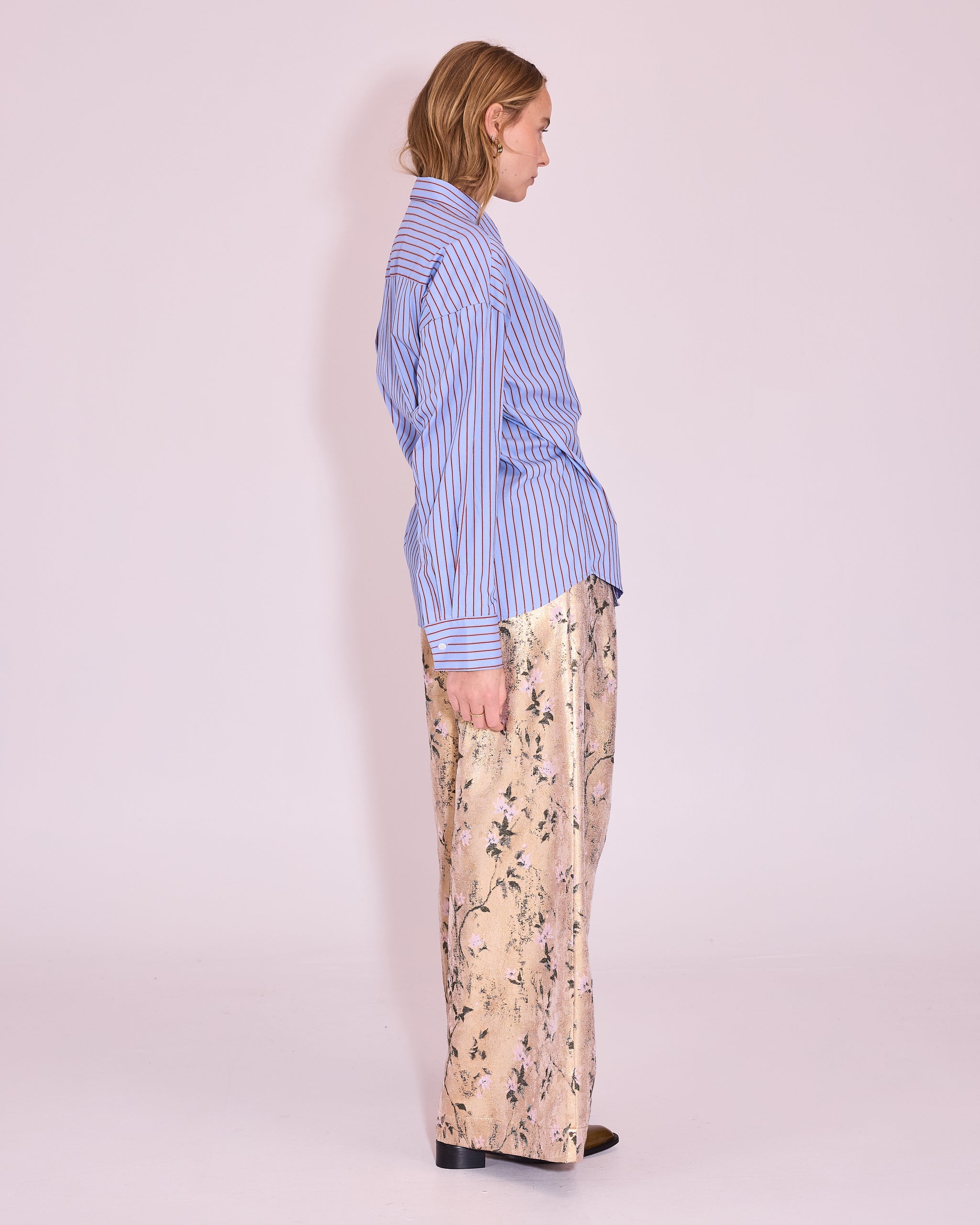 Gia blouse in cornflower blue / red stripes