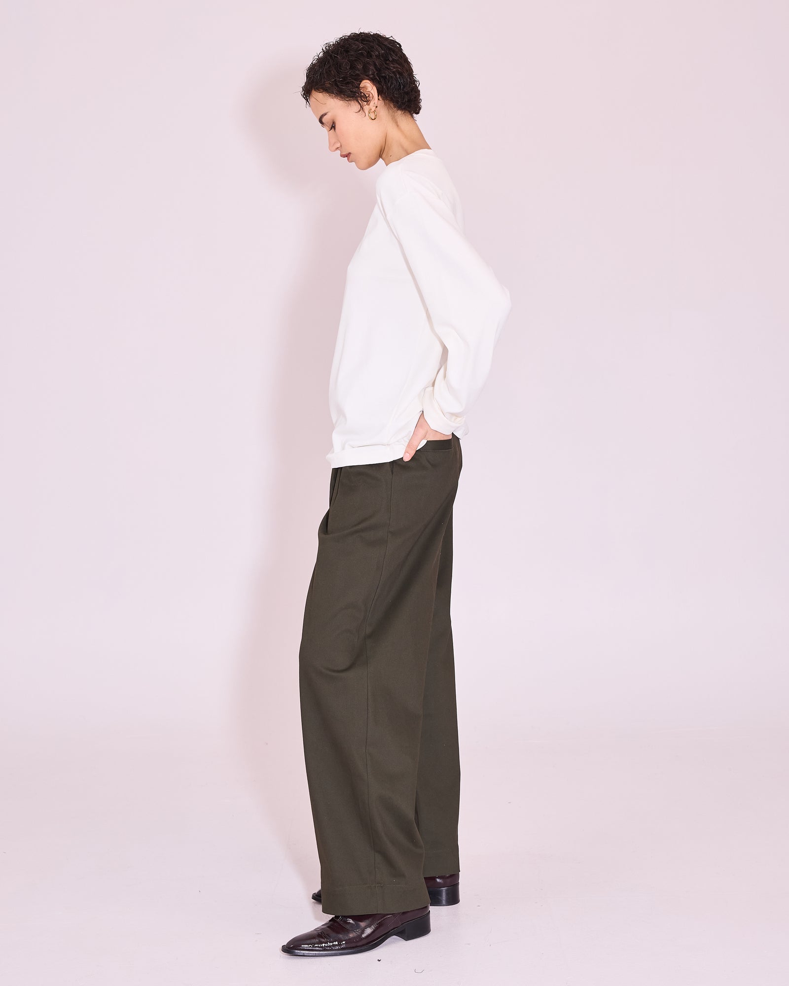 NVW26B123X-J0200-001-WB.jpg