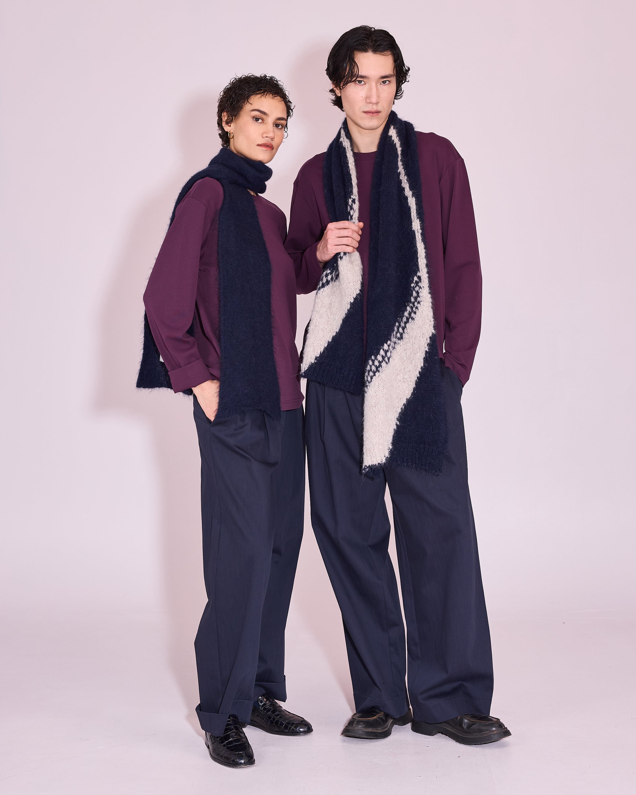 Geoff T-shirt  in plum