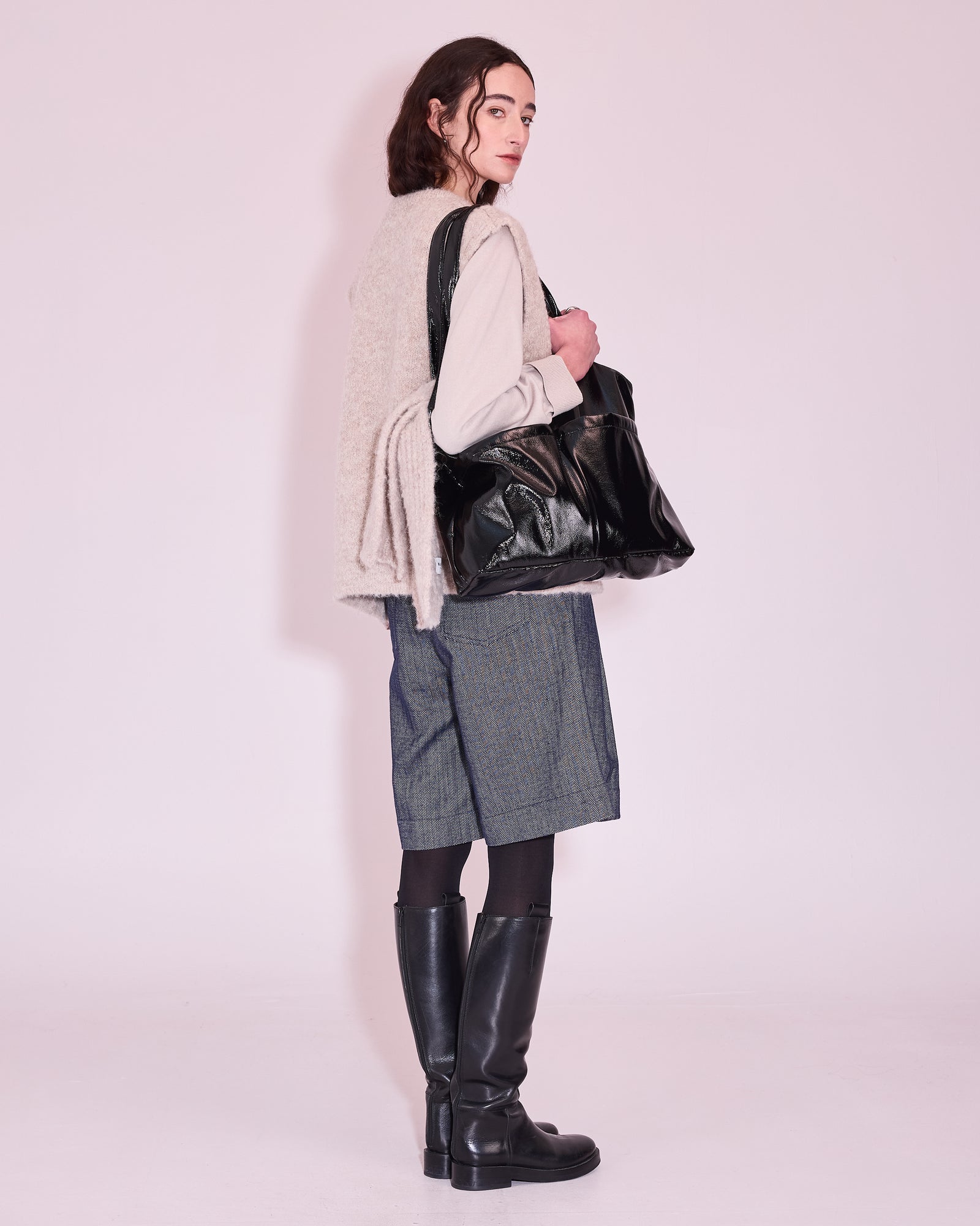 Jac handtas in black faux leather