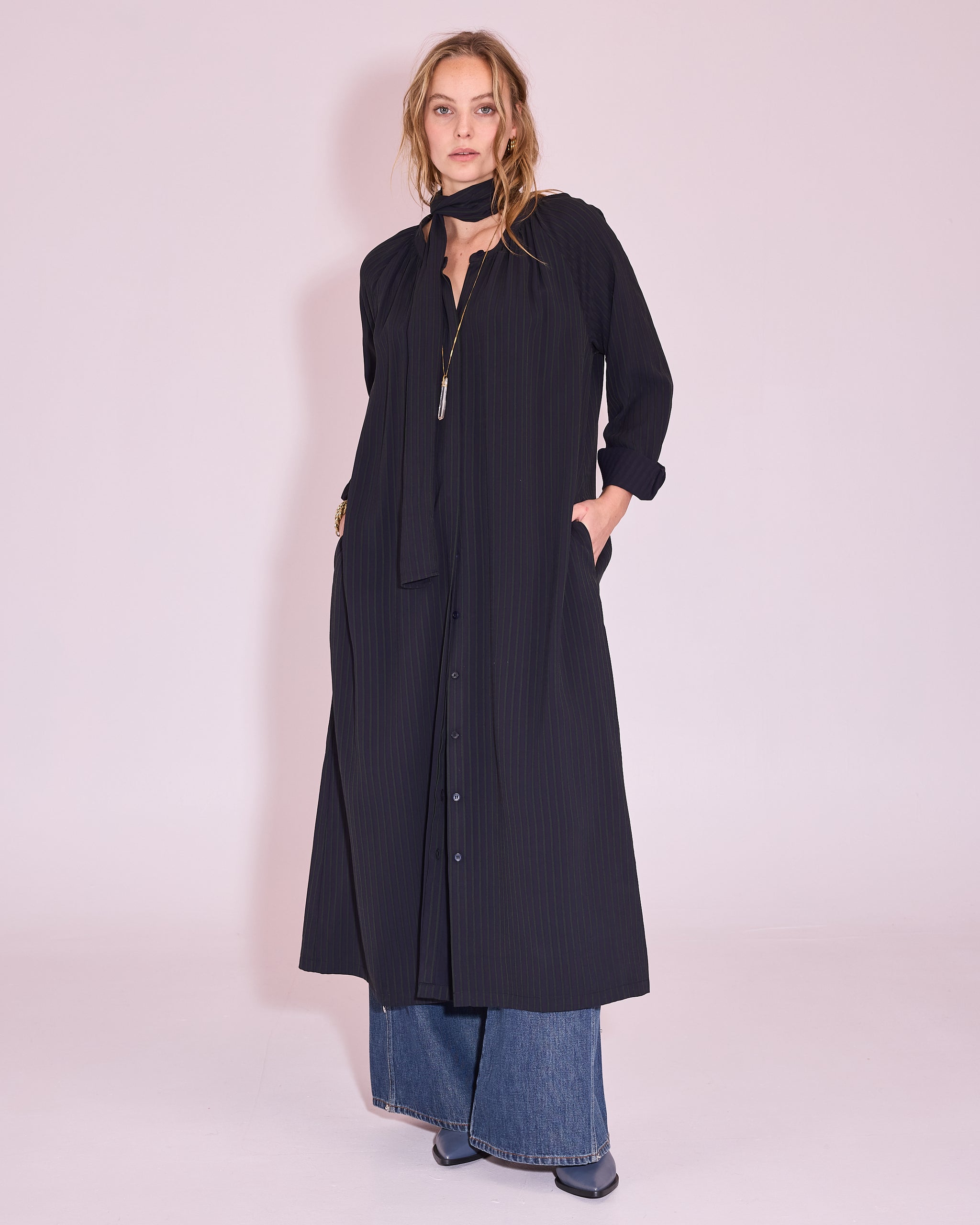 Jade dress in dark blue / green