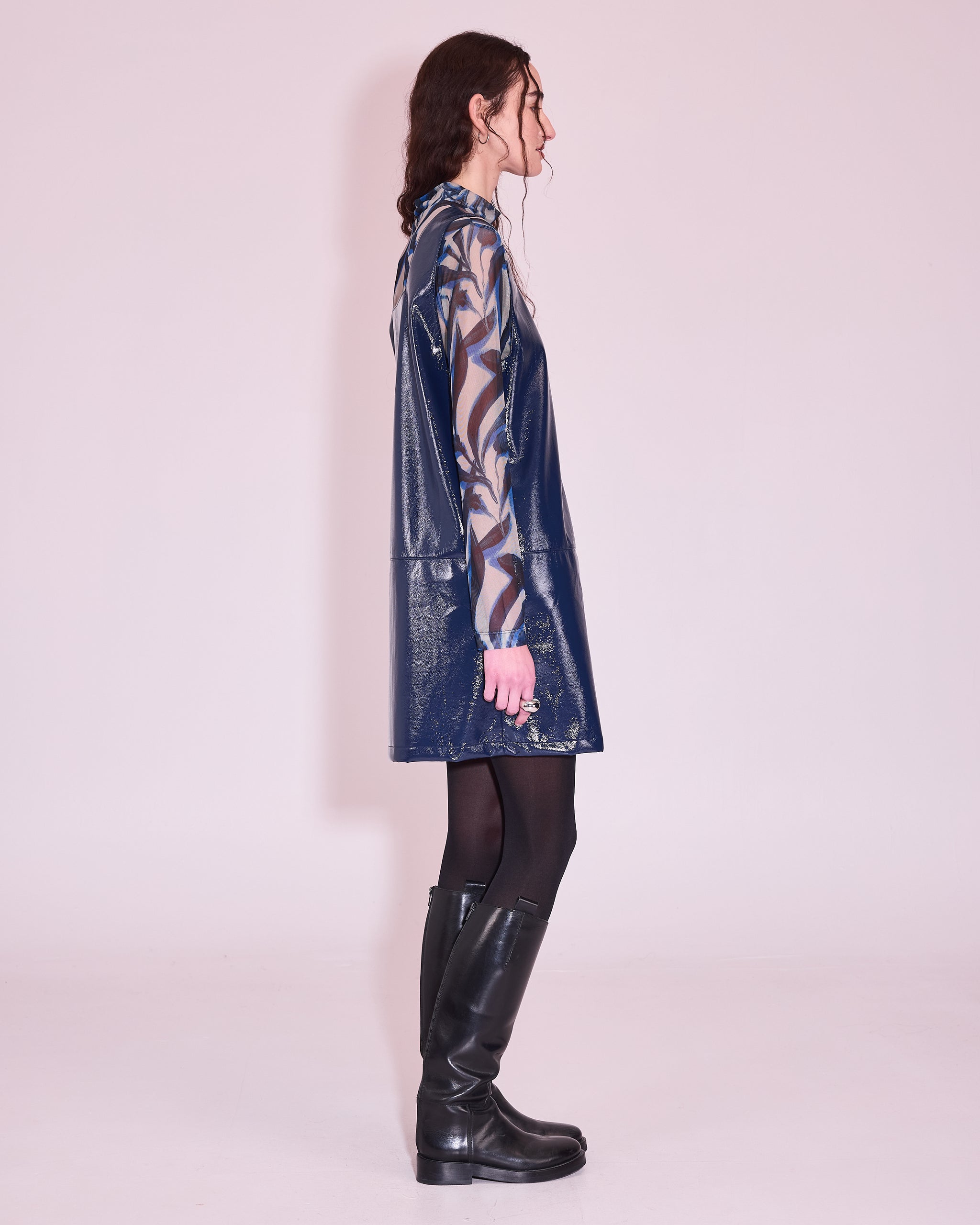 Jolene jurk in academy blue faux leather