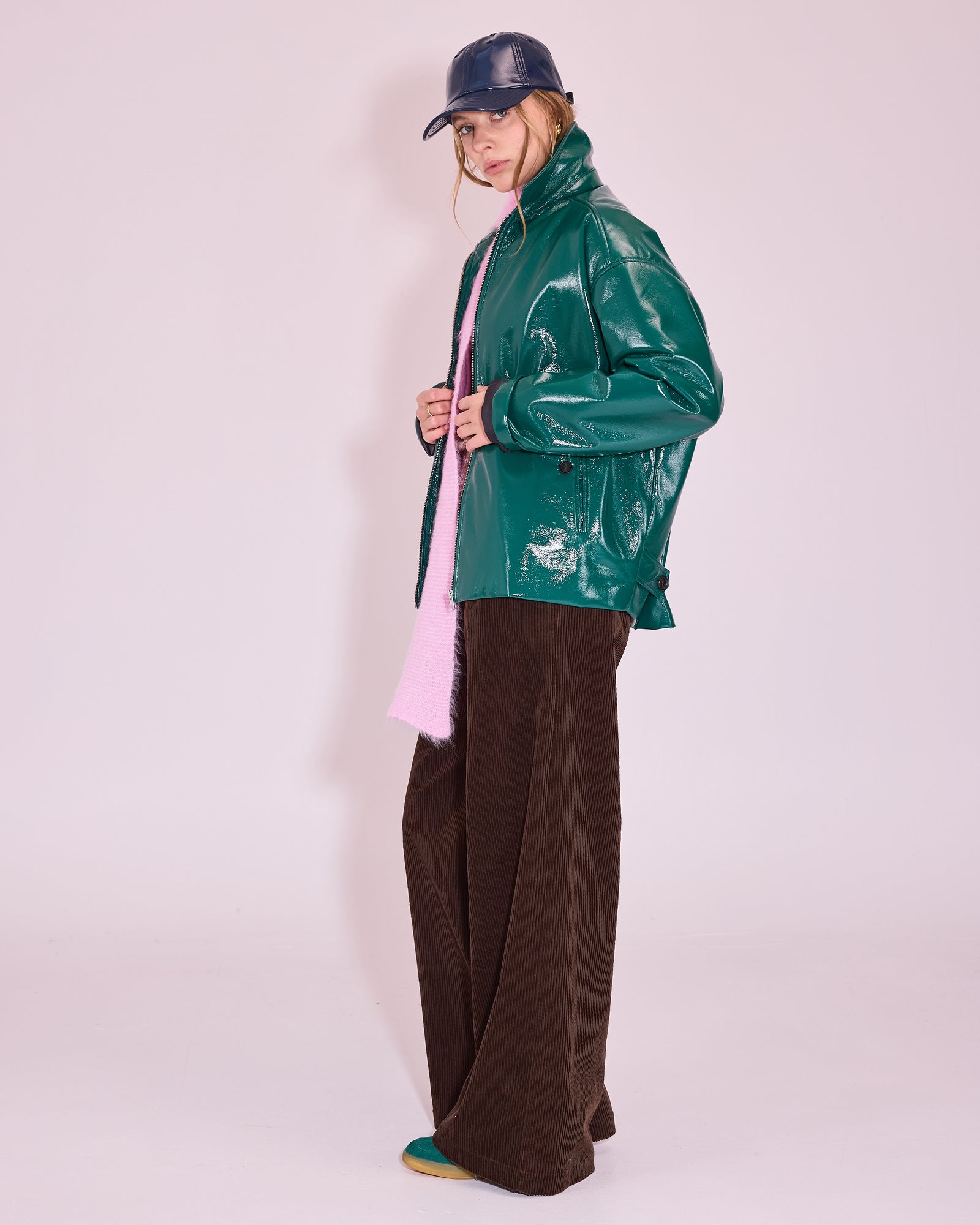 NVW26J001X-J2300-676-WB.jpg