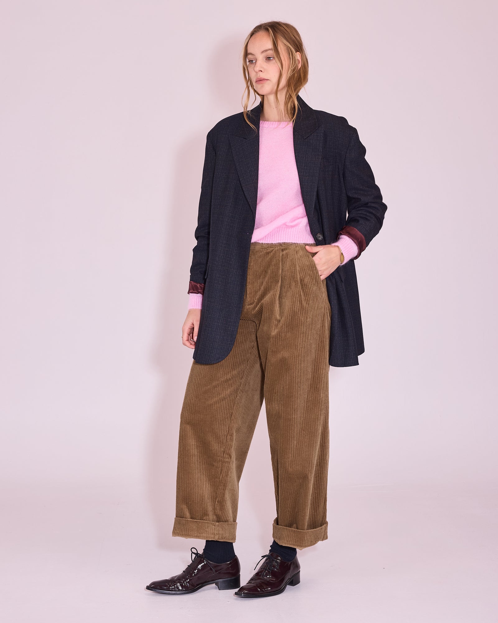 NVW26J005-J2100-588-WB.jpg