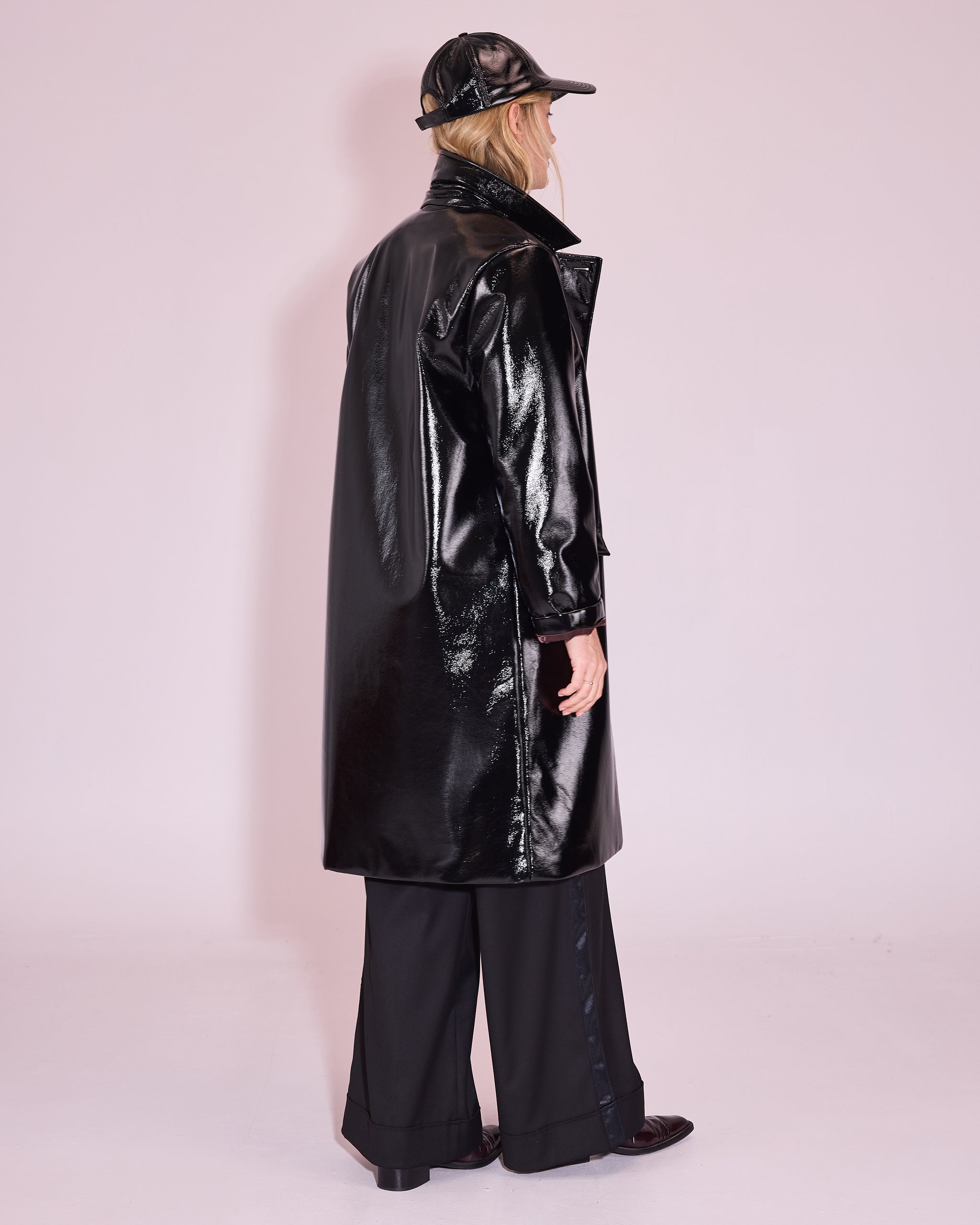 Gianni jas in black faux leather
