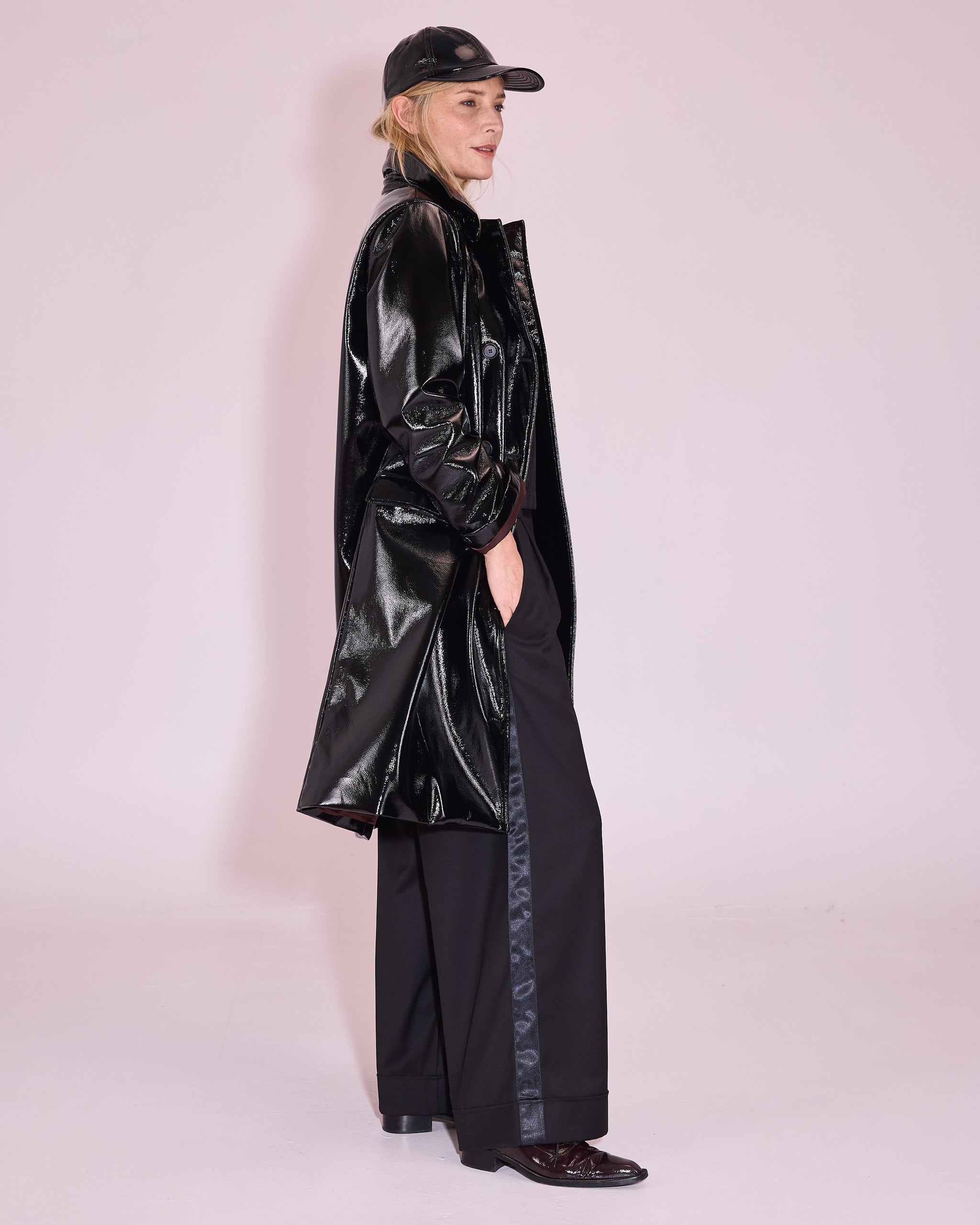 Gianni jas in black faux leather