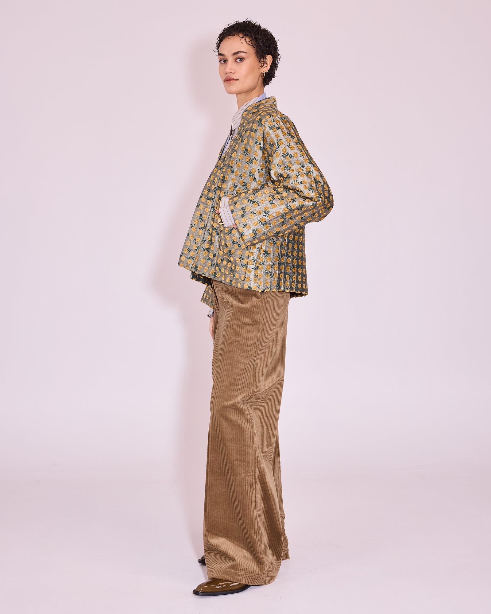 Flenn kimono in golden flower