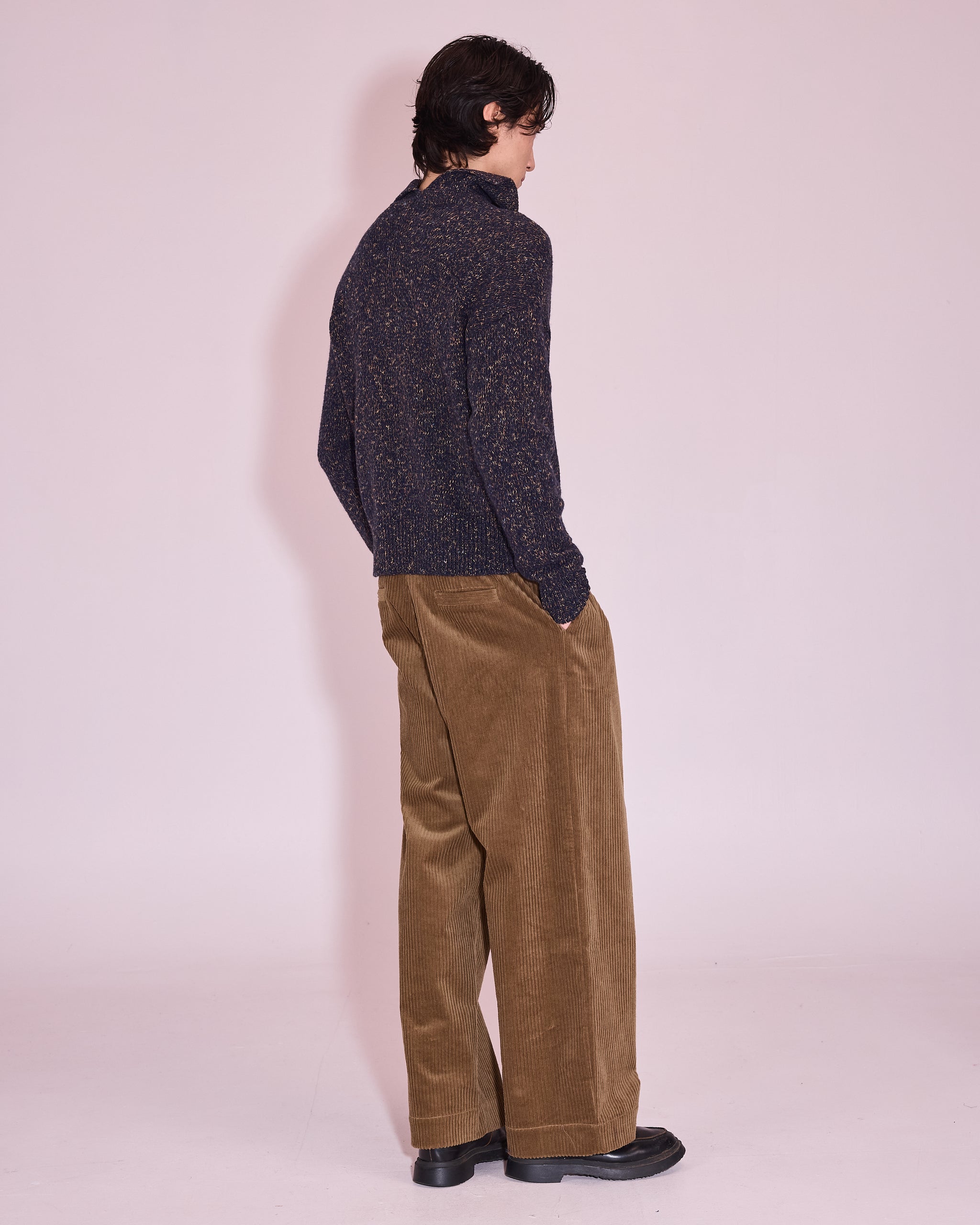 Joure trui in midnight blue / amber