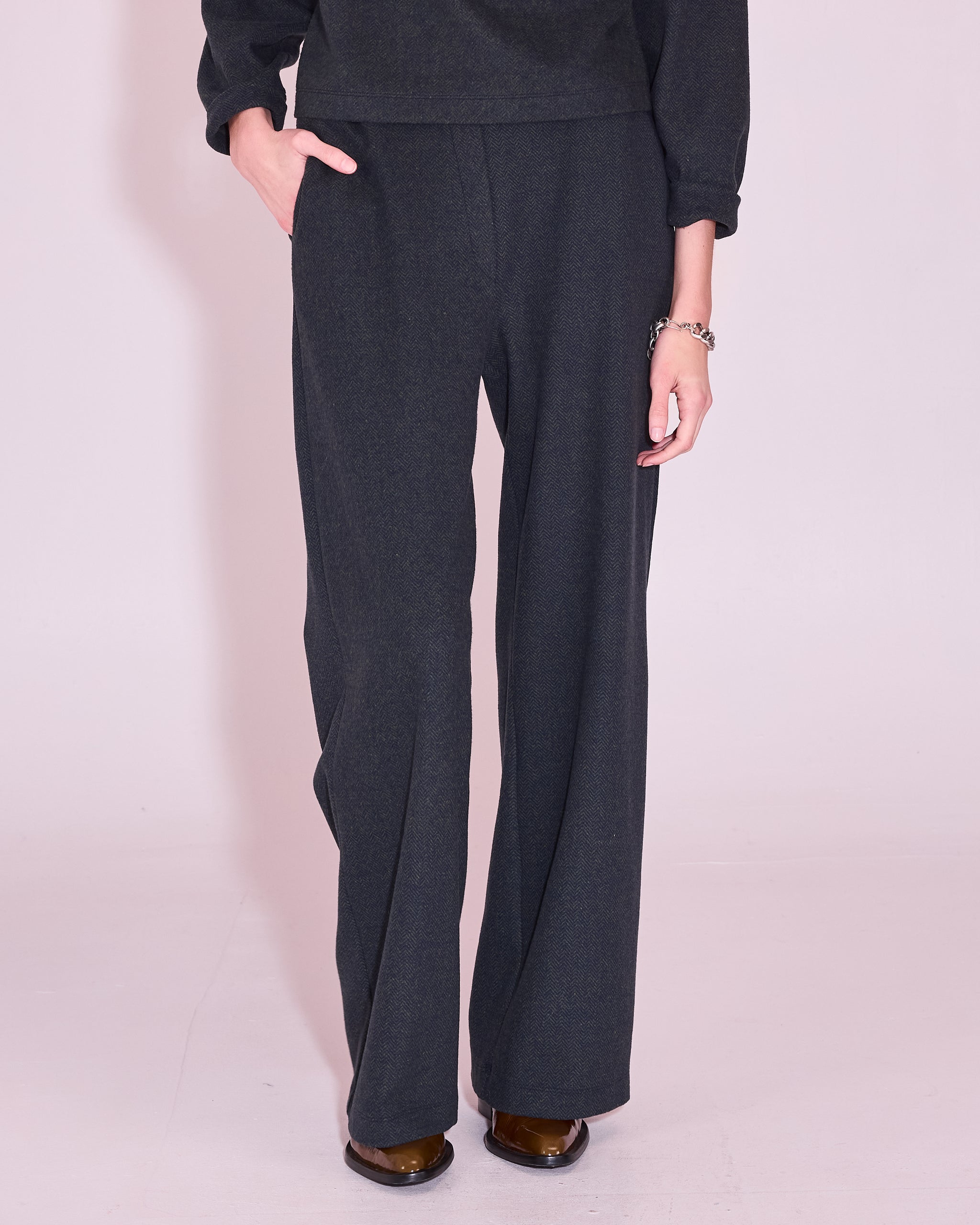 Gio broek in dark green herringbone