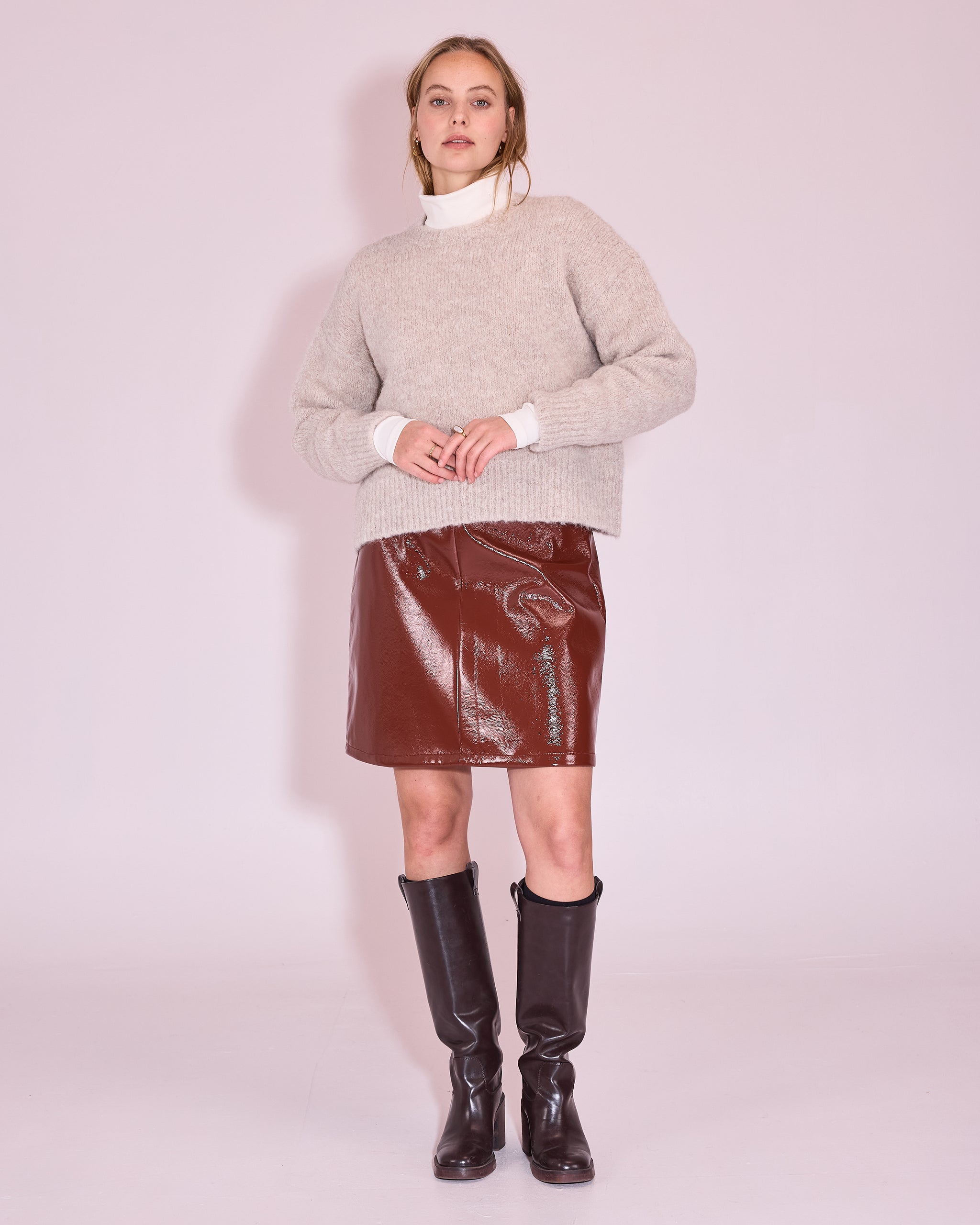 Jetty rok in maroon faux leather