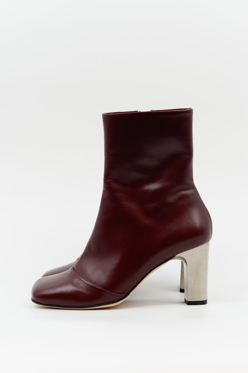 Eames burgundy ankle booth