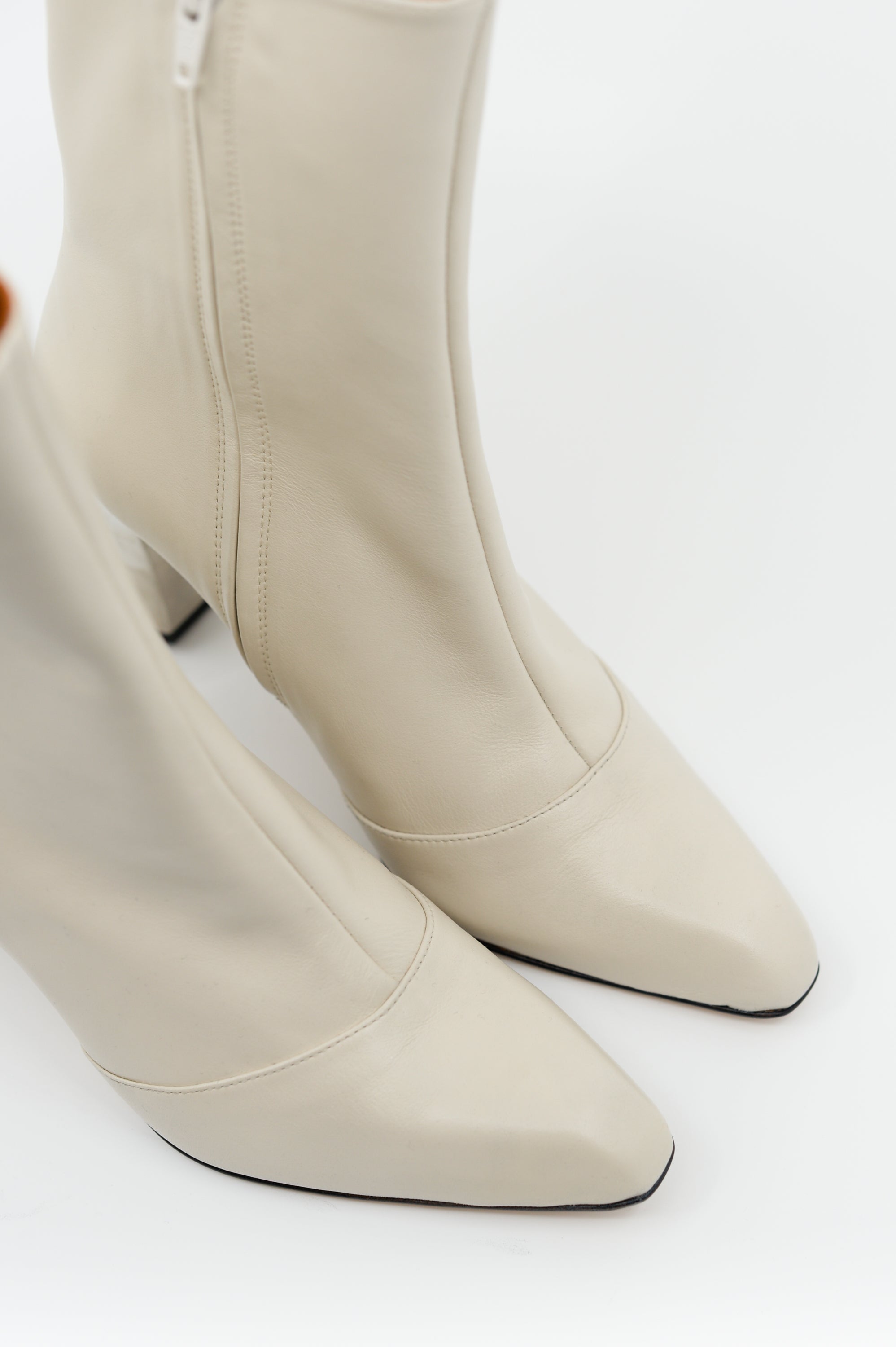 Elize Stiefel in Elfenbein