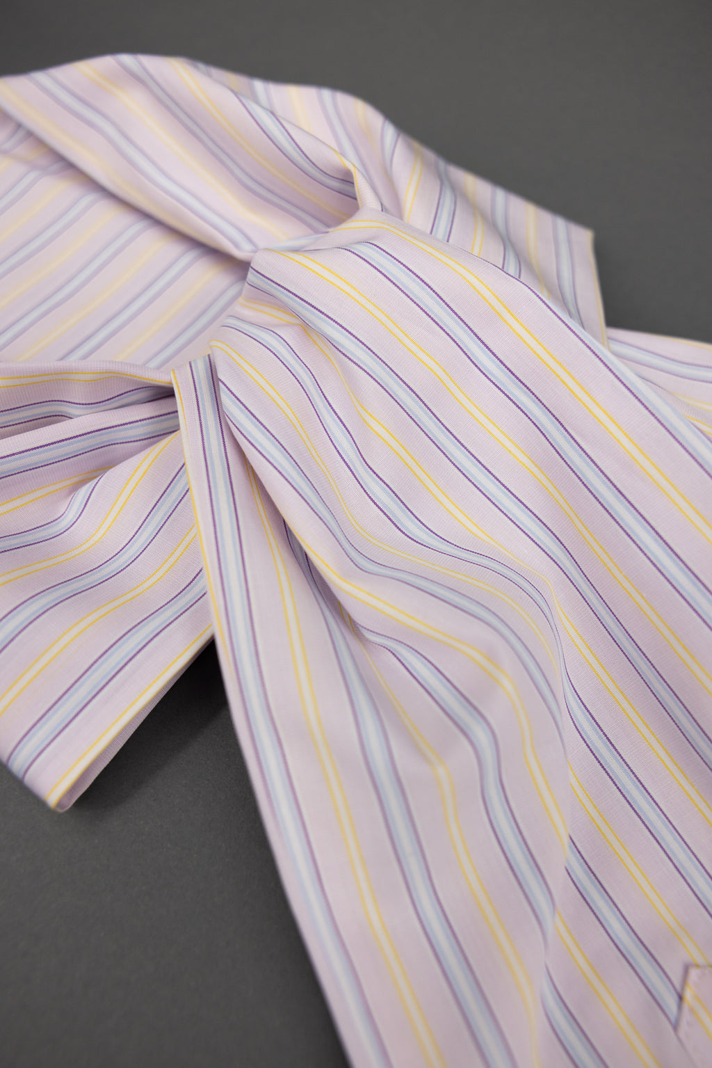 Ganna sjaaltje in lilac blue vintage cotton stripes