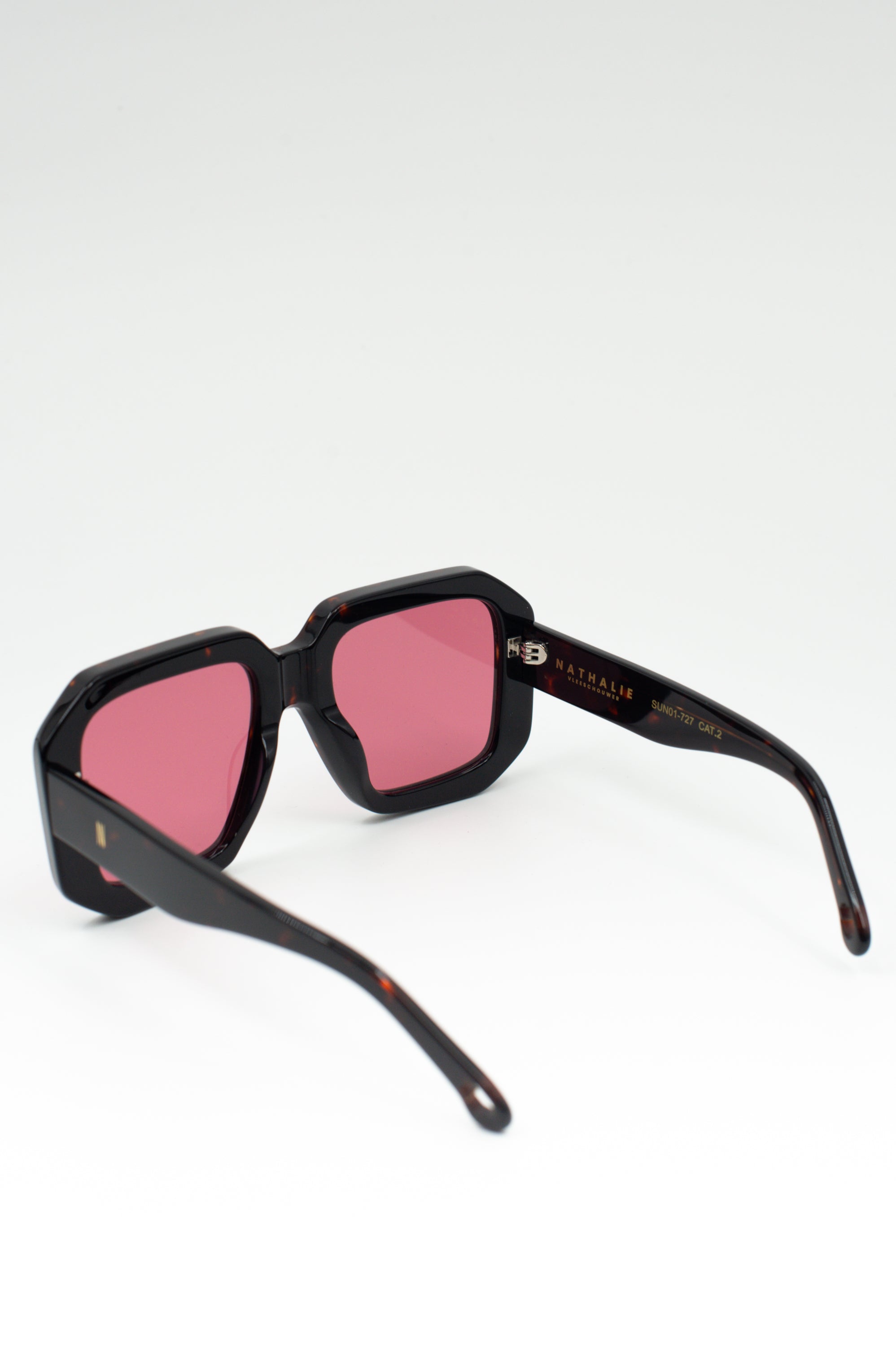 Onassis lunettes de soleil en tortue foncée / cerise