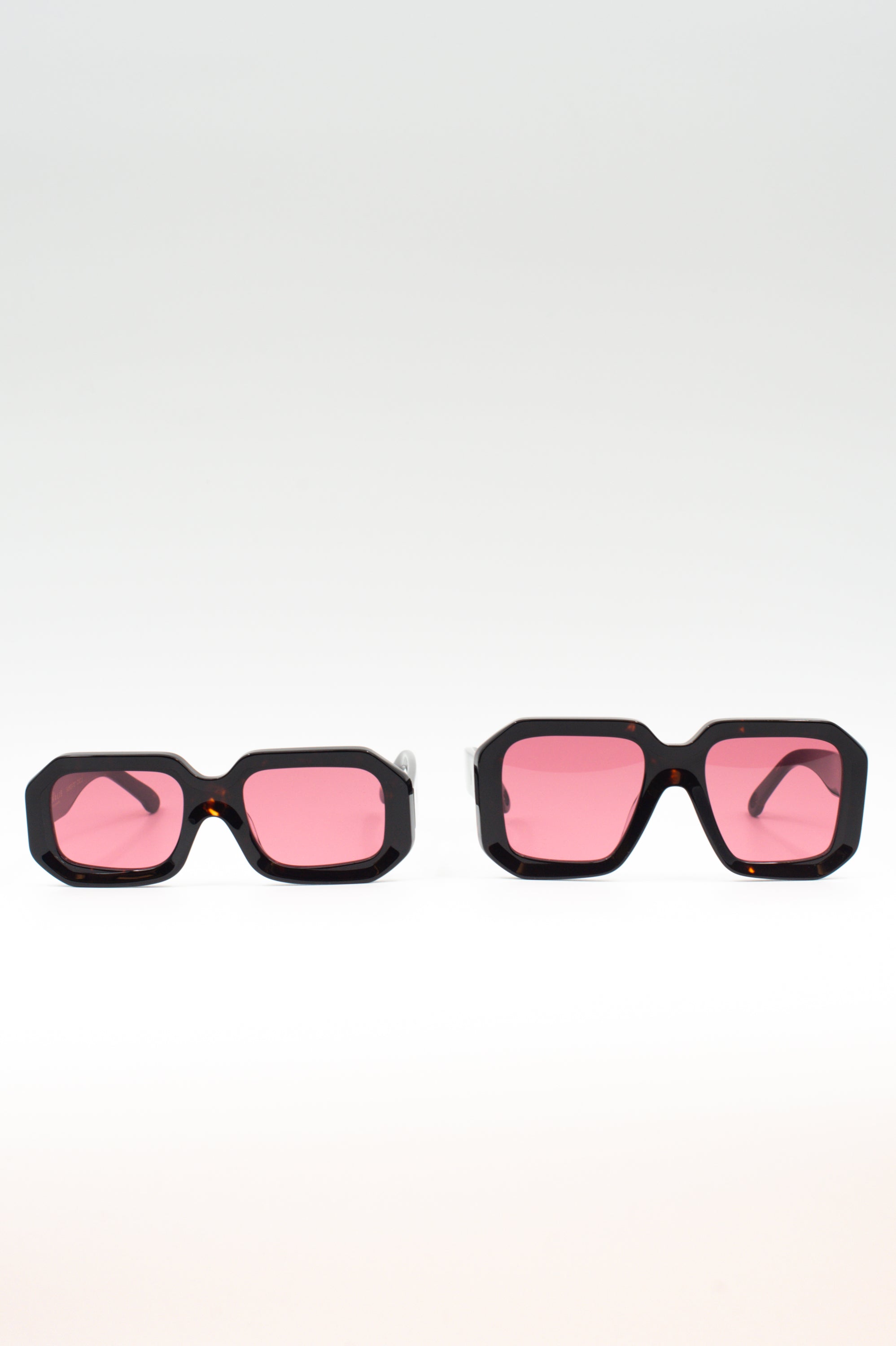 Onassis lunettes de soleil en tortue foncée / cerise