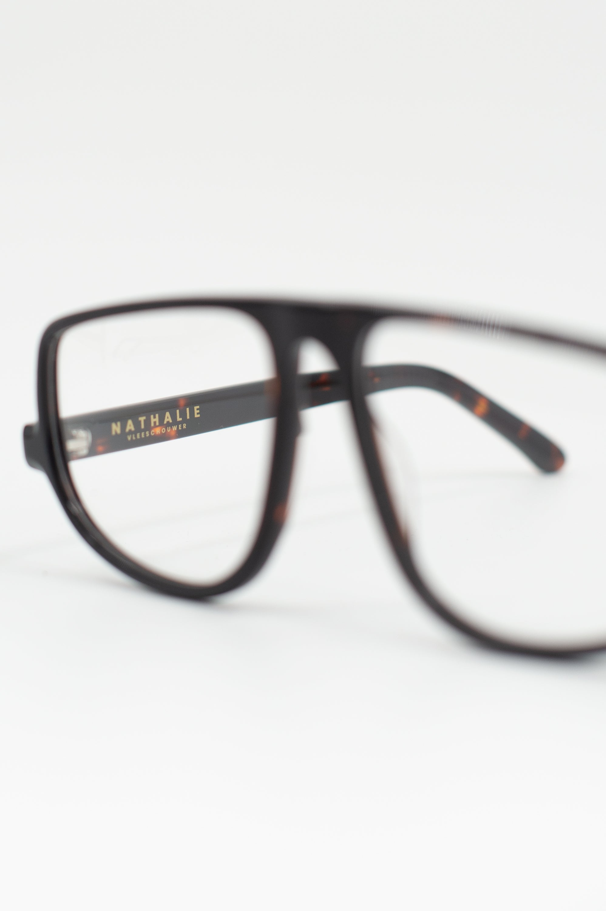 Felice glasses in dark tortoise / clear