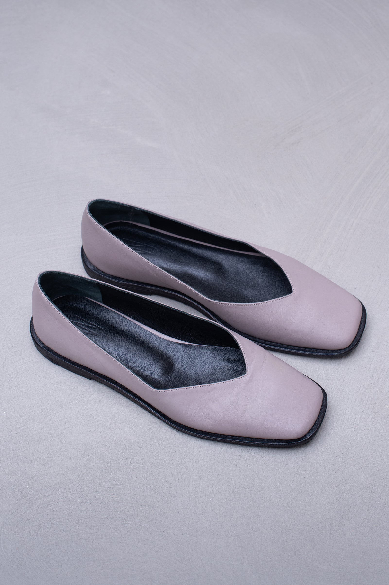 Faiza ballerina in taupe