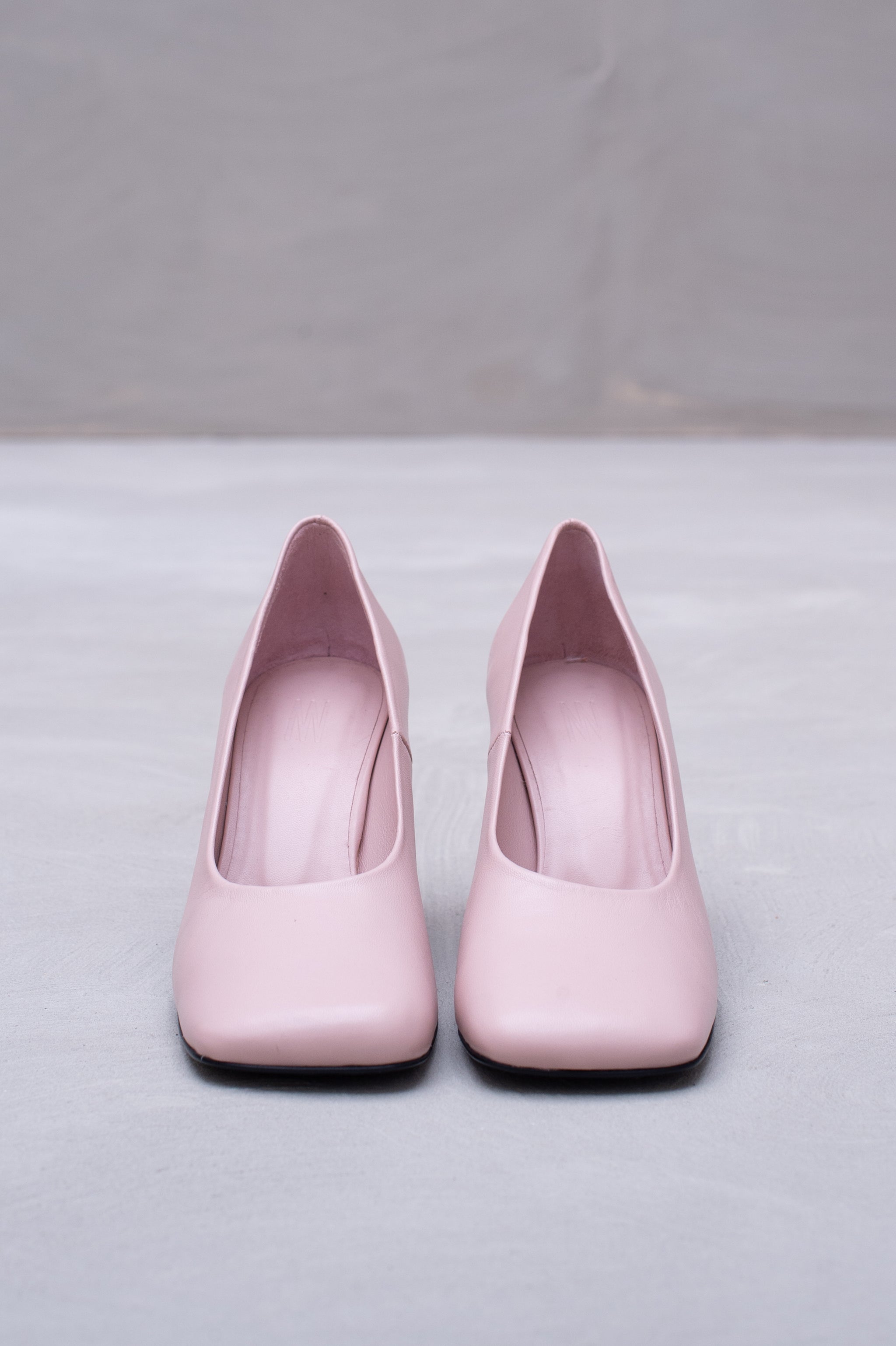 Flume pump in cameo rose