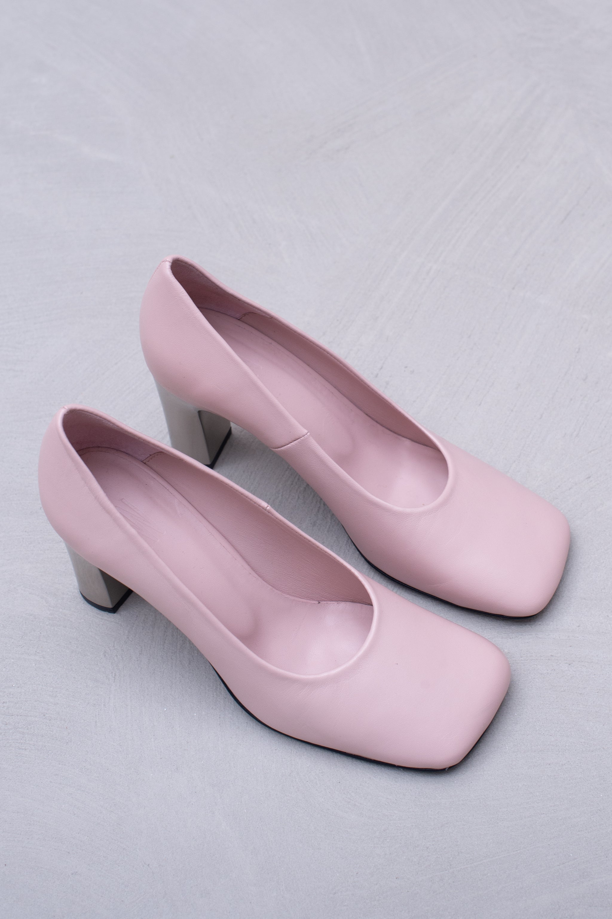 Flume pump in cameo rose