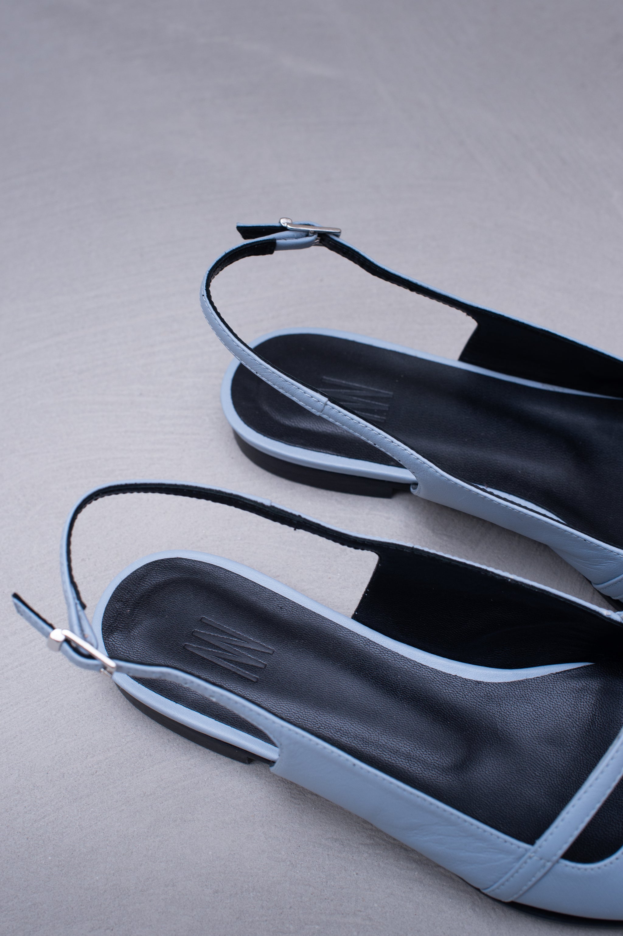 Dallie slingback in dusk blue