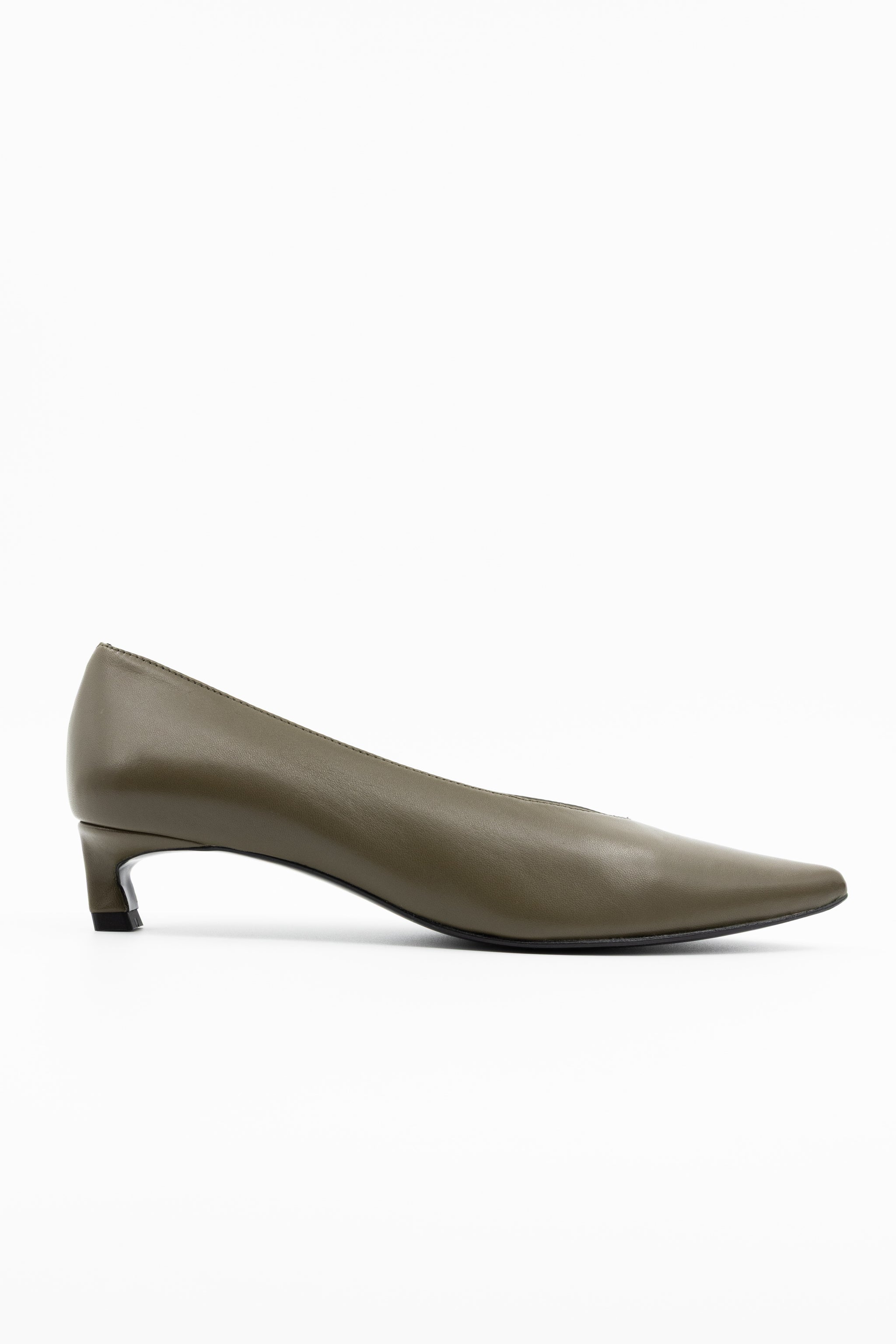 Heaven pump in olive