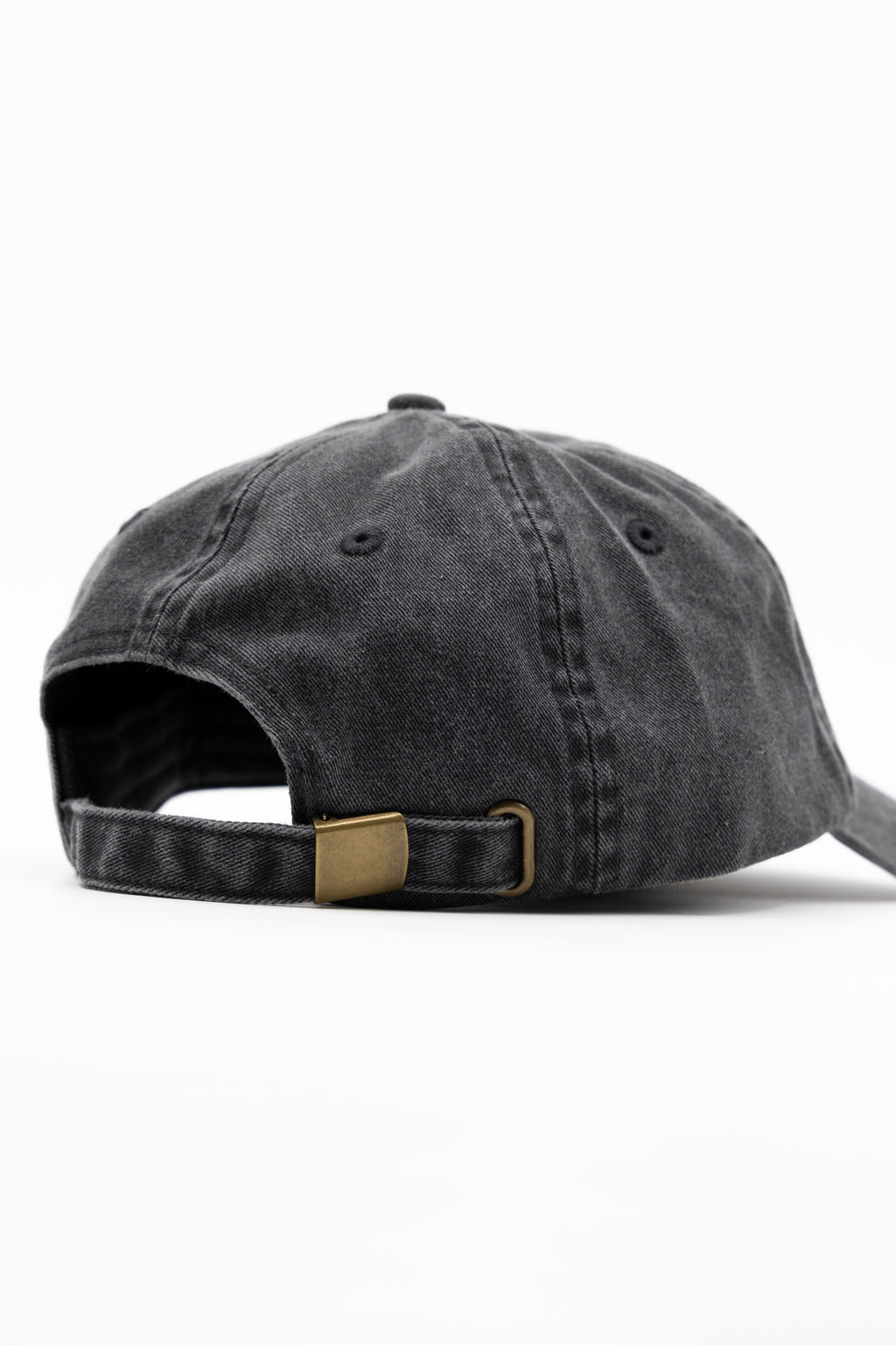 Halo cap in anthracite