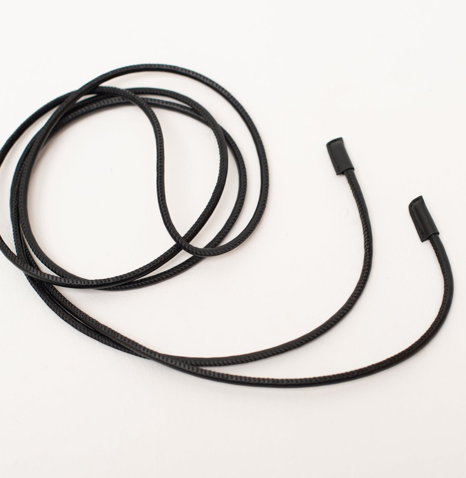 Schwarzer Schnürgürtel